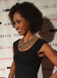 How tall is Sage Steele?